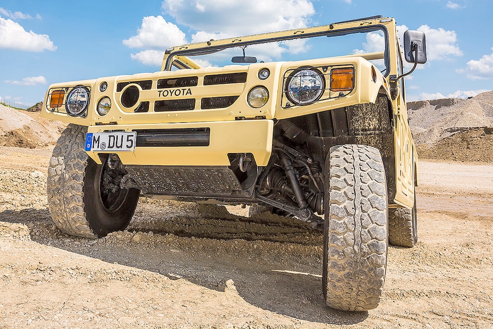 Toyota Mega Cruiser BXD 10