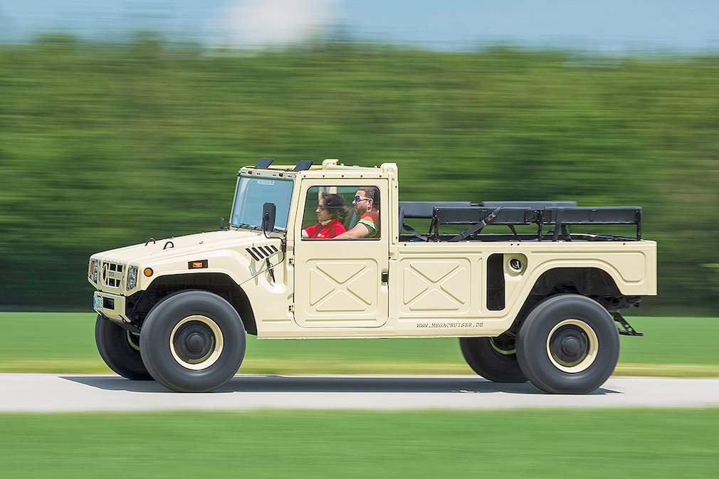 Toyota Mega Cruiser BXD 10