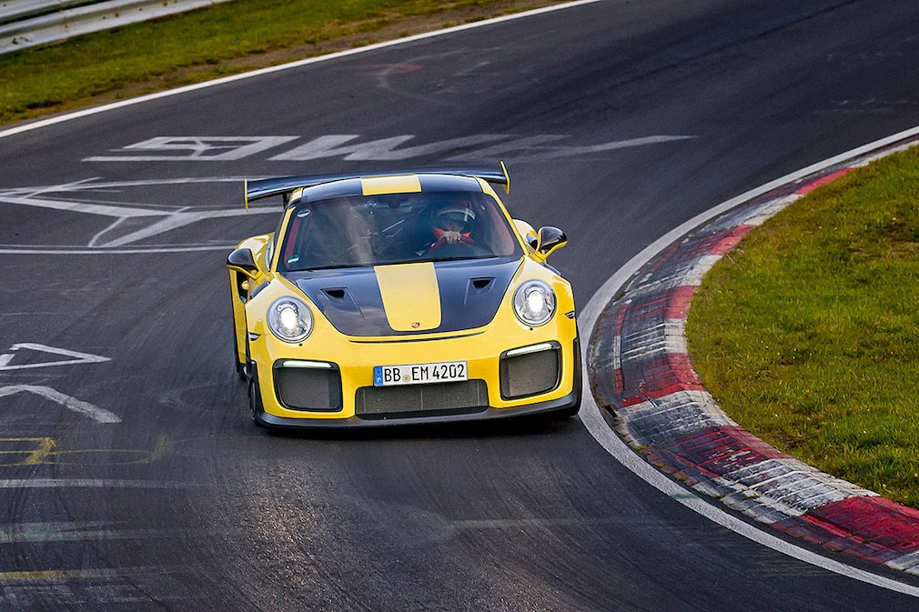 Porsche 911 GT2 RS Nürburgring Rekordzeit 