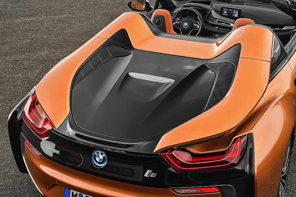 BMW i8 Roadster !!! SPERRFRIST 29. November 2017 18:25 Uhr !!!