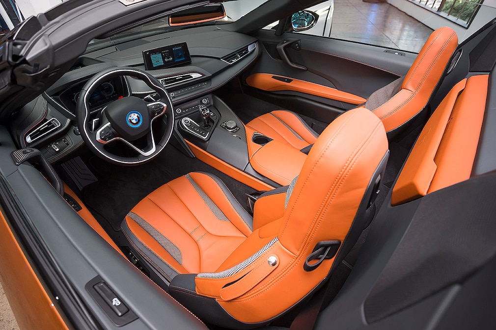 BMW i8 Roadster !!! SPERRFRIST 29. November 2017 18:25 Uhr !!!