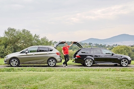 BMW 218i Active Tourer   BMW M5 Touring (E61)