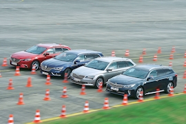 Mazda 6 Kombi Skyactiv-D 150 Renault Talisman GT dCi 160 Skoda Superb Combi 2.0 TDI Kia Optima SW 1.7 CRDi