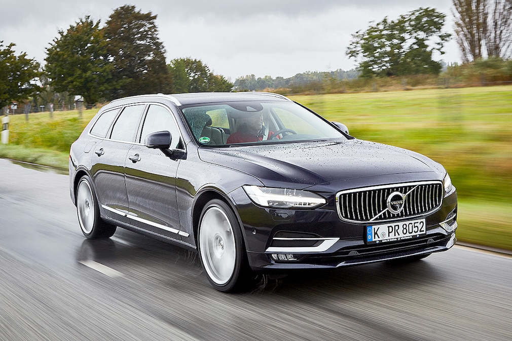 Volvo V90 D4