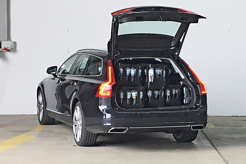 Volvo V90 D4
