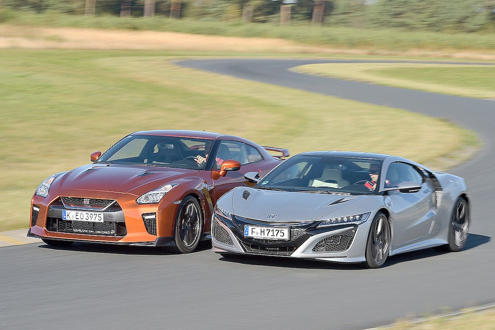 Honda NSX Nissan GT-R Honda NSX Nissan GT-R