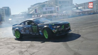 900 PS-Mustang im Driftmodus