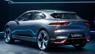 Der erste Tesla Model X Jäger