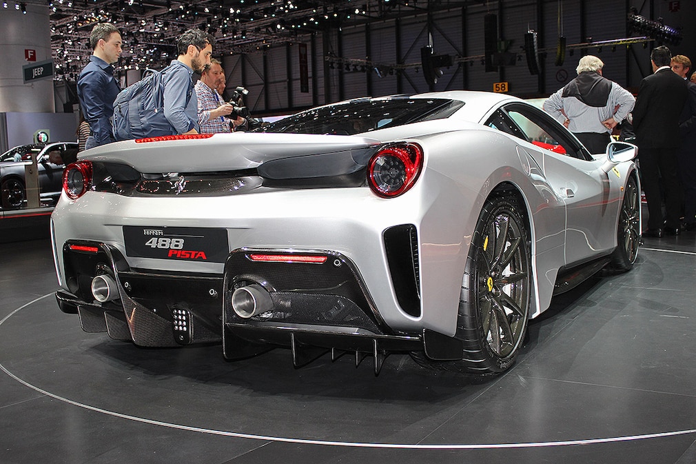 Ferrari 488 Pista
