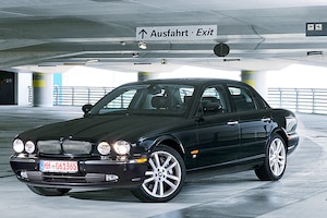 Jaguar XJR