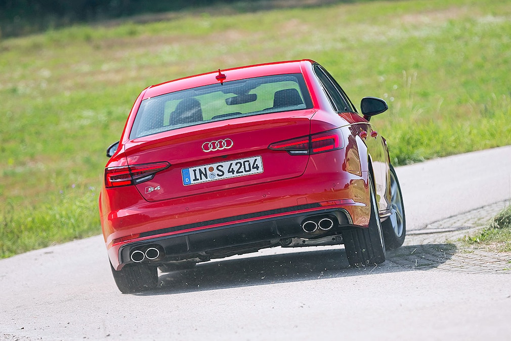 Audi S4
