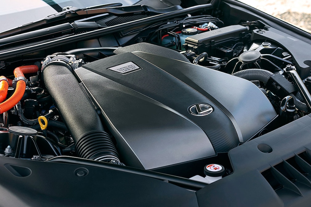 Lexus LC 500h !! Sperrfrist 08. Dezember 2016 17:00 Uhr MEZ !!