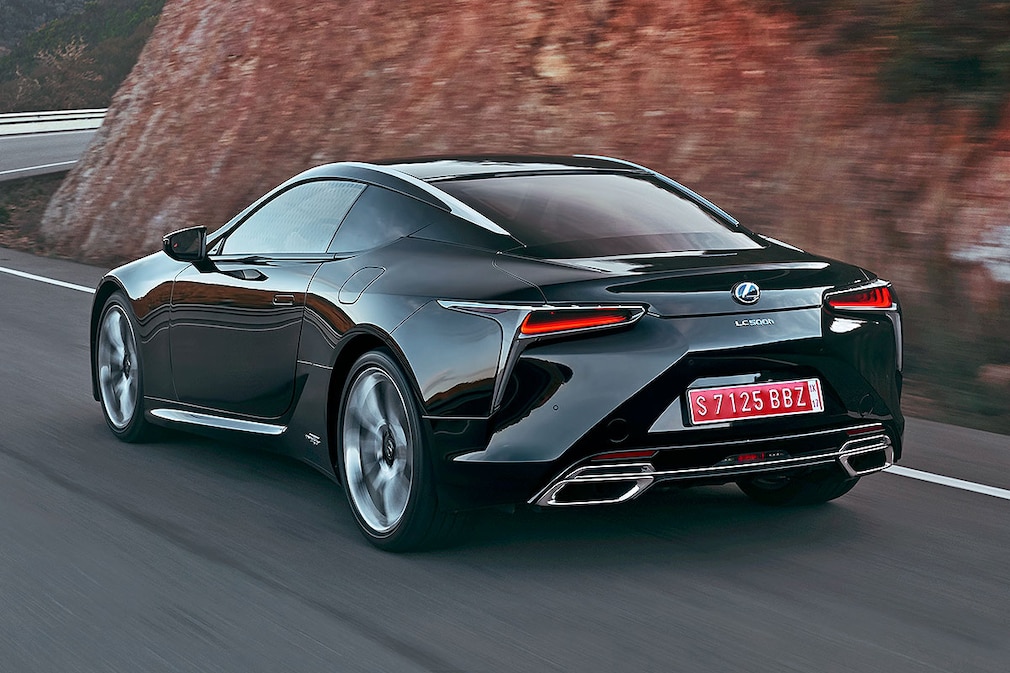 Lexus LC 500h !! Sperrfrist 08. Dezember 2016 17:00 Uhr MEZ !!