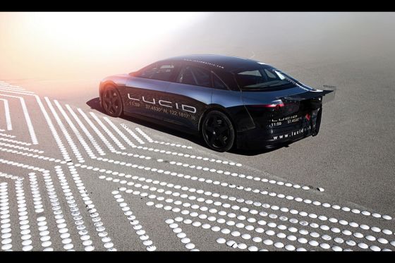 Lucid Air fährt fast 400 km/h!