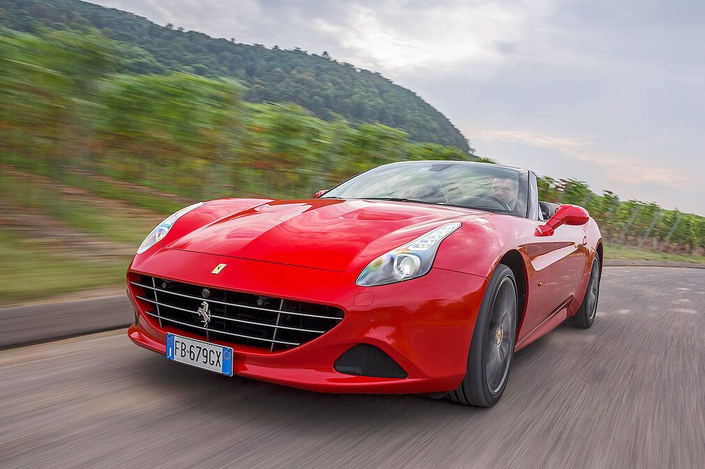 Ferrari California T HS
