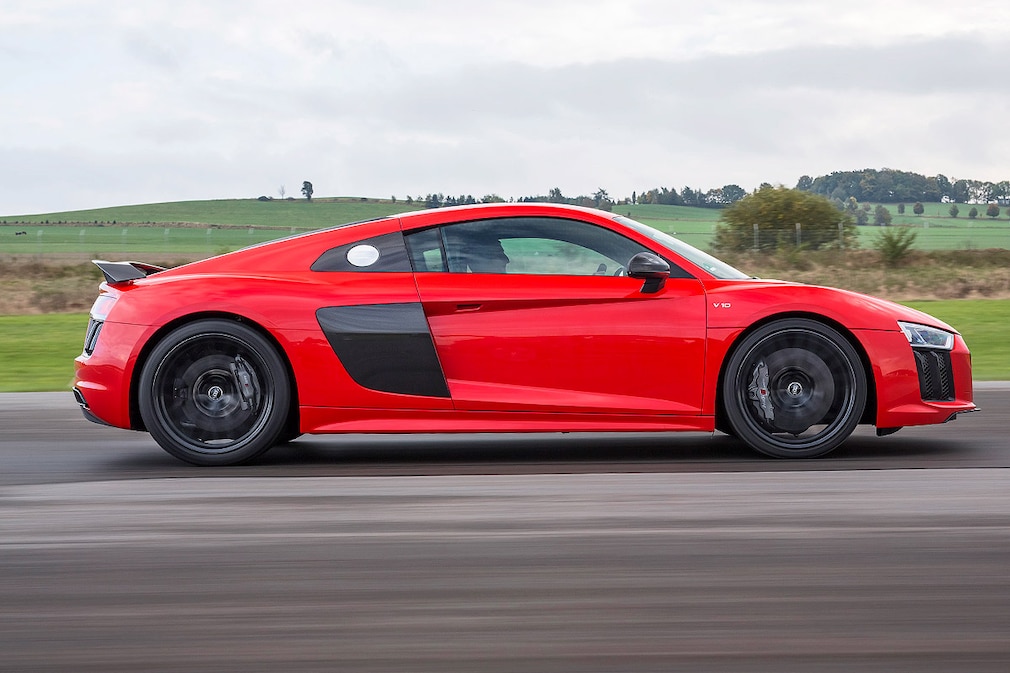 Audi R8 V10 Plus