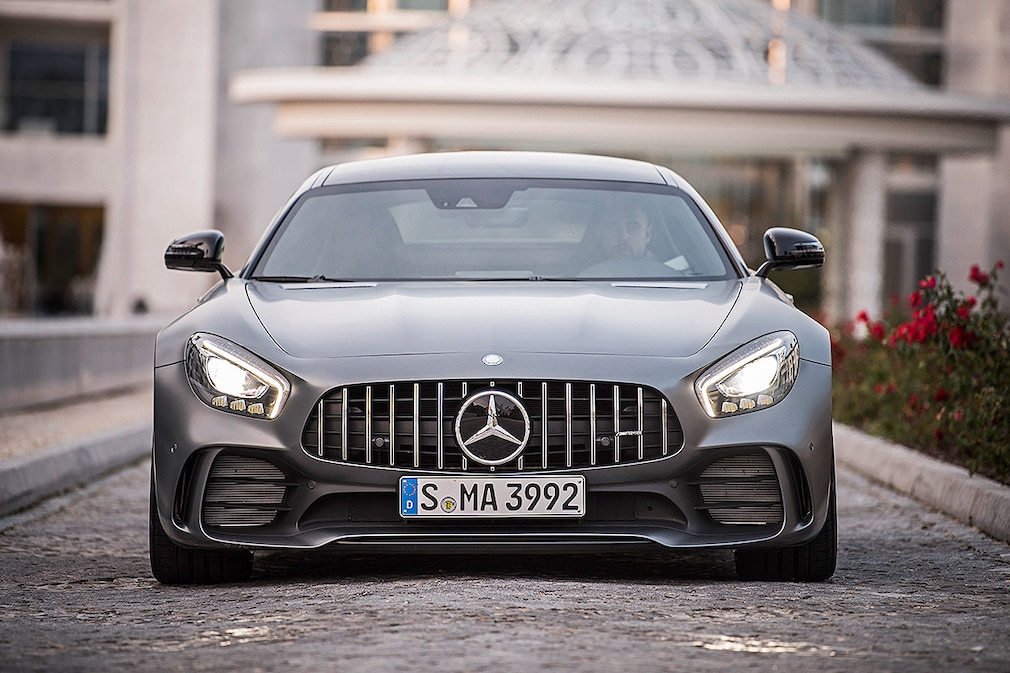 Mercedes-AMG GT R