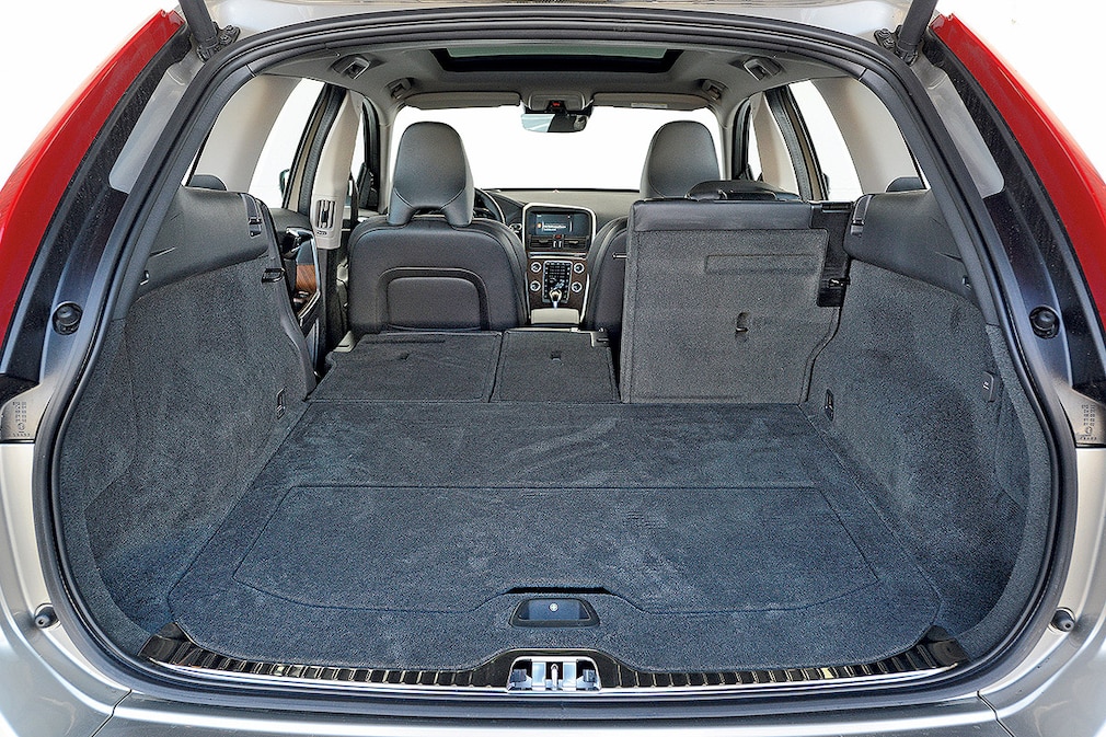 Volvo XC60 D4 Summum FWD