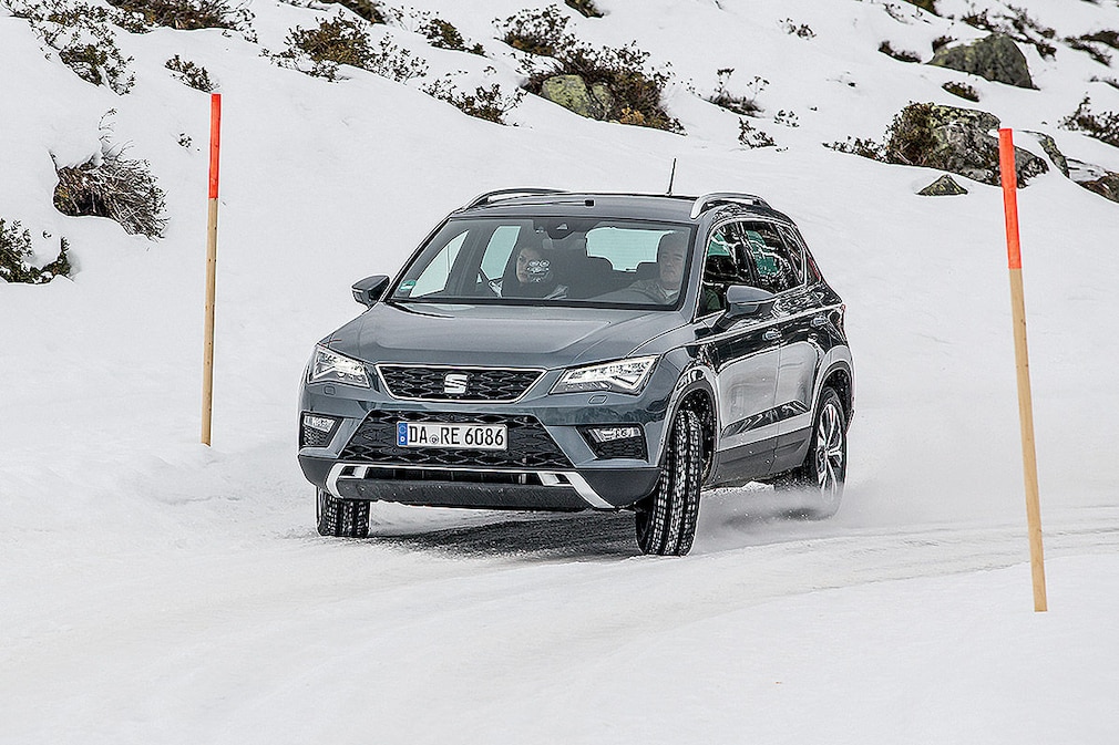 Elf Allradler im Wintertest