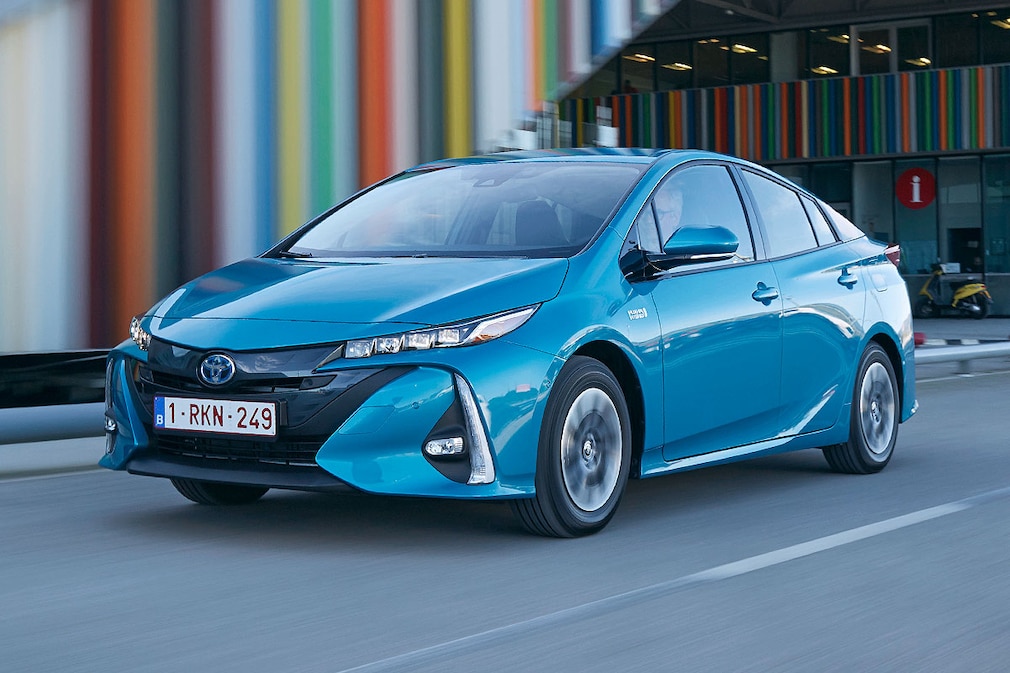 Toyota Prius PHV