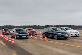 Peugeot 308 Opel Astra Mazda 3 Hyundai i30 Renault Mégane