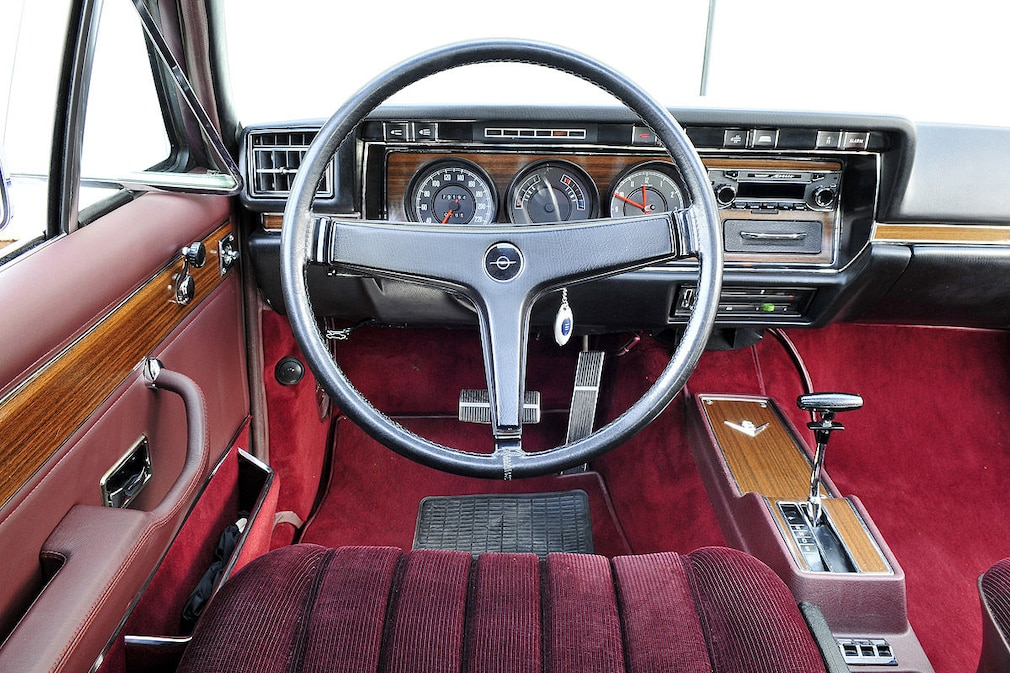 Opel Diplomat B