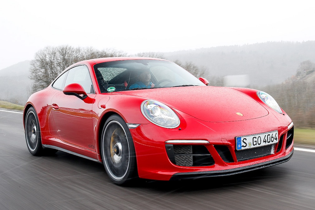 Porsche 911 Carrera GTS
