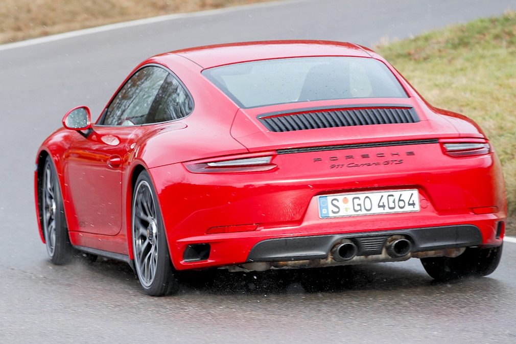 Porsche 911 Carrera GTS