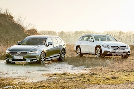 Volvo V90 Cross Country D4 AWD Mercedes E 220 d 4Matic T All-Terrain