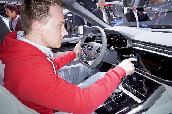 Audi Q8 Concept  - Cockpit der Zukunft
