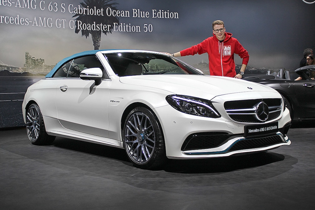 Mercedes-AMG C 63S Cabrio Ocean Blue Mercedes-AMG C 63S Cabrio Ocean Blue