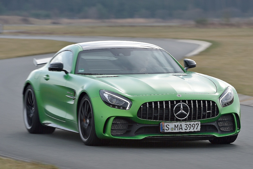 Mercedes-AMG GT R