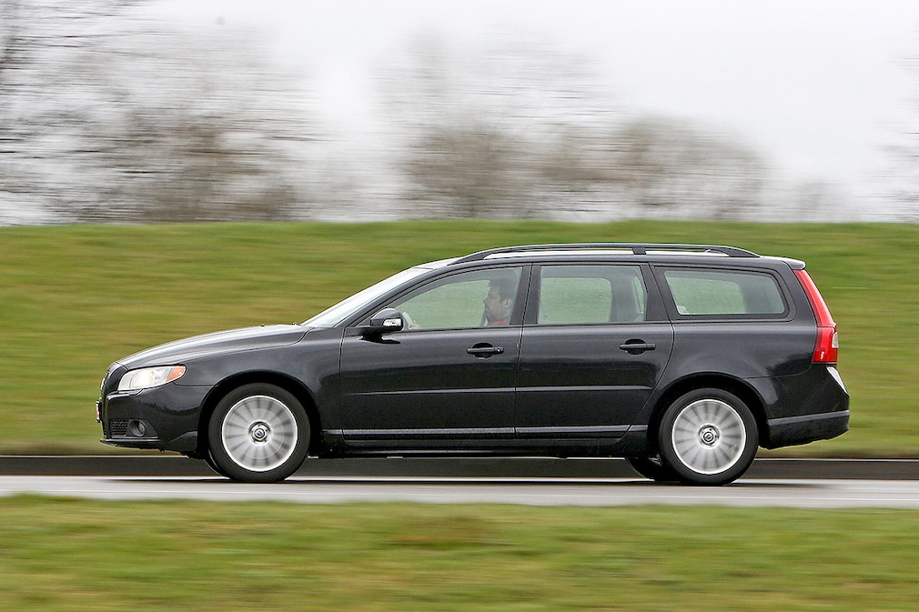 Volvo V70 III
