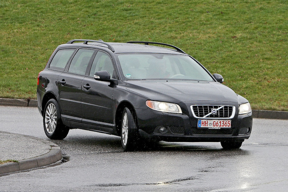 Volvo V70 III
