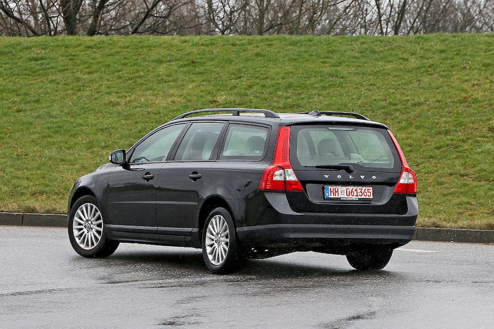 Volvo V70 III