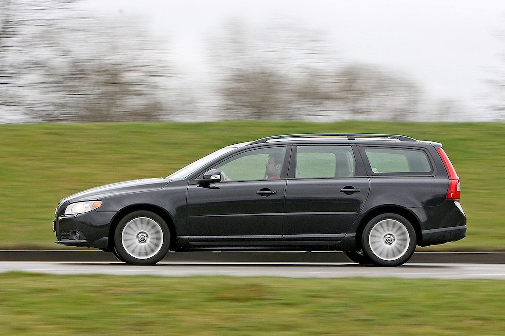 Volvo V70 III