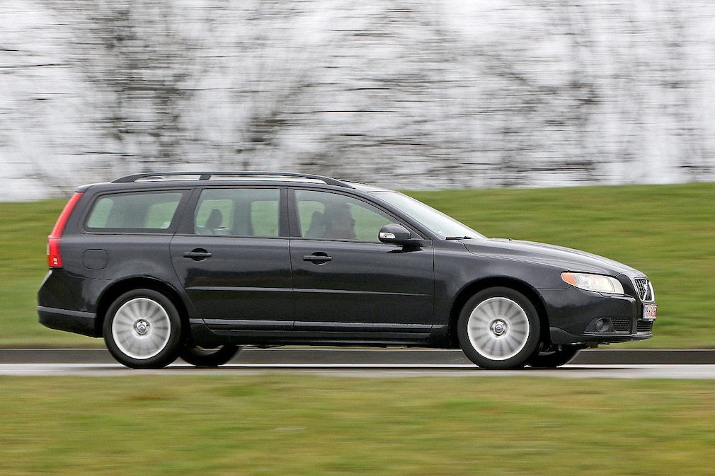 Volvo V70 III