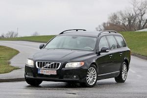 Volvo V70 III