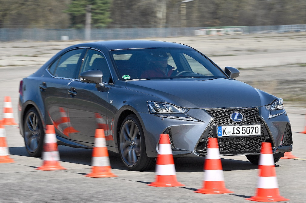 Lexus IS 300h