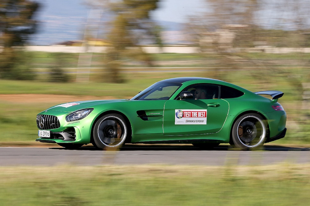 Mercedes-AMG GT R