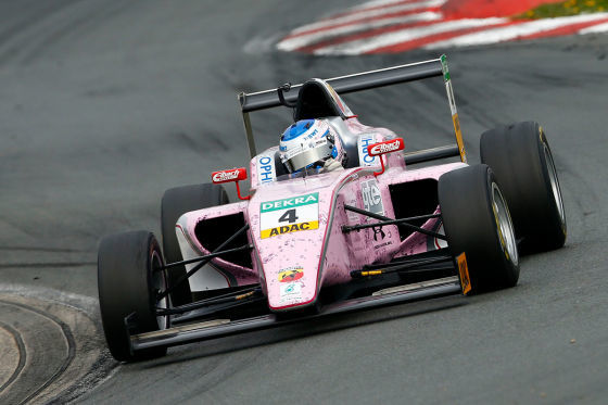 Formel 4: Rennlady Sophia Flörsch