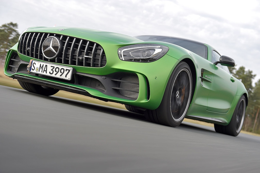 Mercedes-AMG GT R