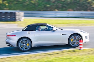 Jaguar F-Type R AWD Cabriolet