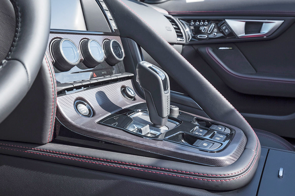 Jaguar F-Type R AWD Cabriolet