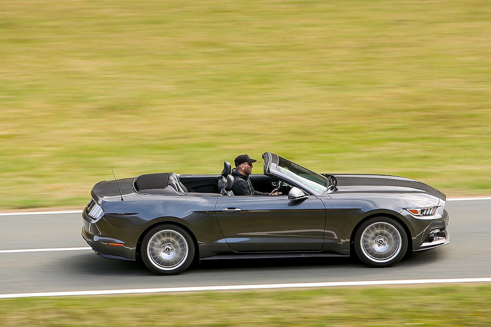 Ford Mustang Convertible  2.3 Ecoboost