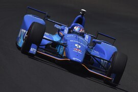 Indy 500: Dixon holt Pole