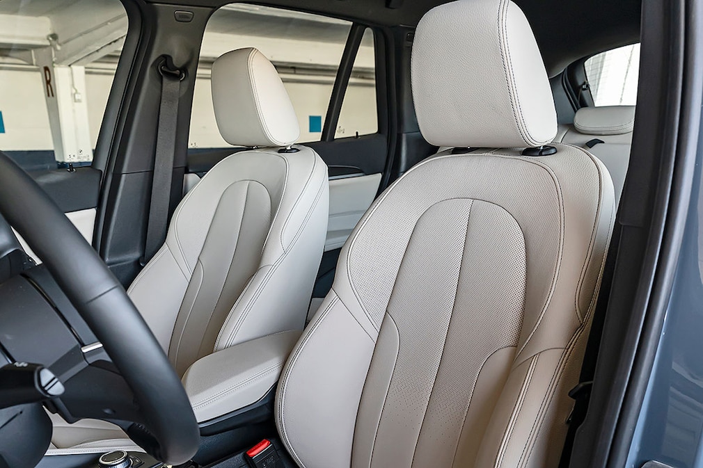 BMW X1 xDRIVE18d BMW X1 xDRIVE18d