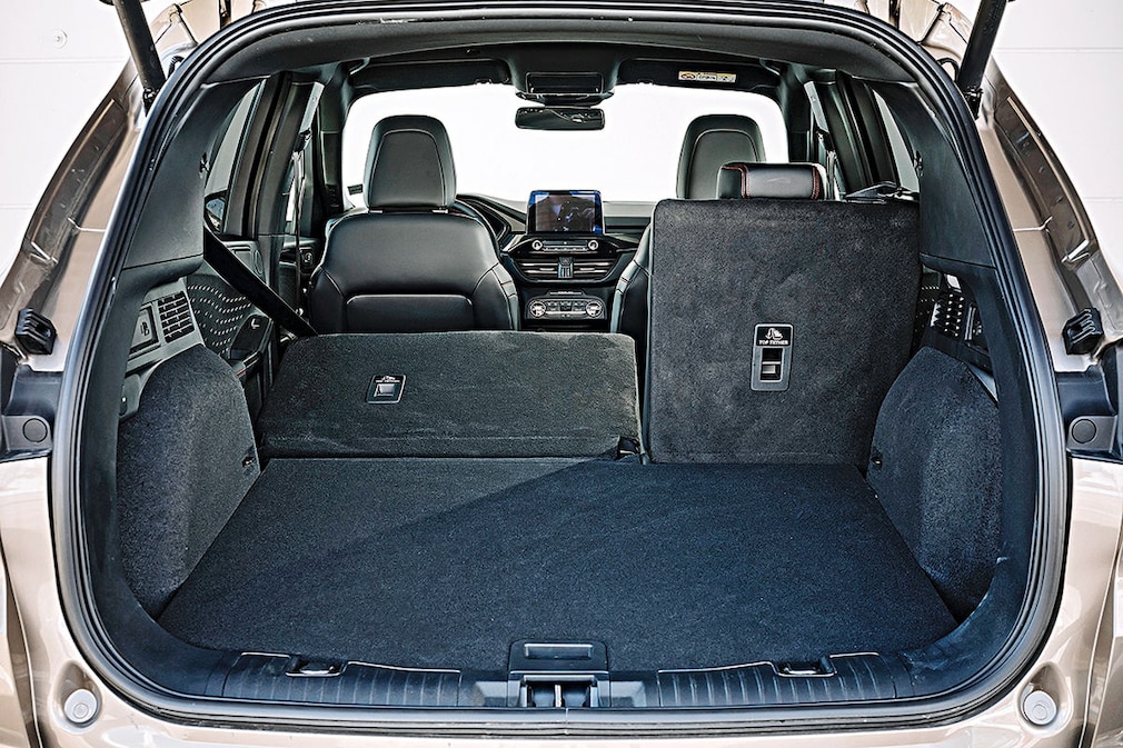 Ford Kuga 2.0 EcoBlue 4x4 Ford Kuga 2.0 EcoBlue 4x4