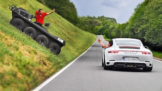Argo Avenger 8x8 S Porsche 911 Carrera 4 GTS