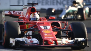 Formel 1: Attacke auf "Favorit" Ferrari